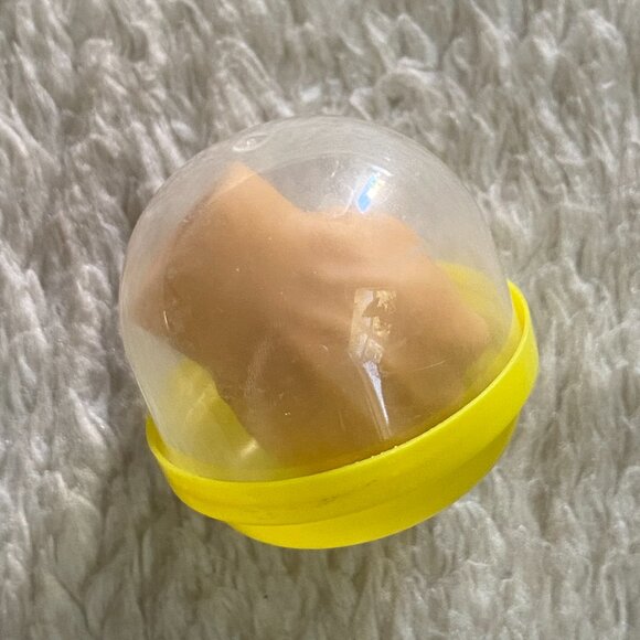 Mini Finger Toy – Tiny Hand Closed Fist - Picture 11 of 12